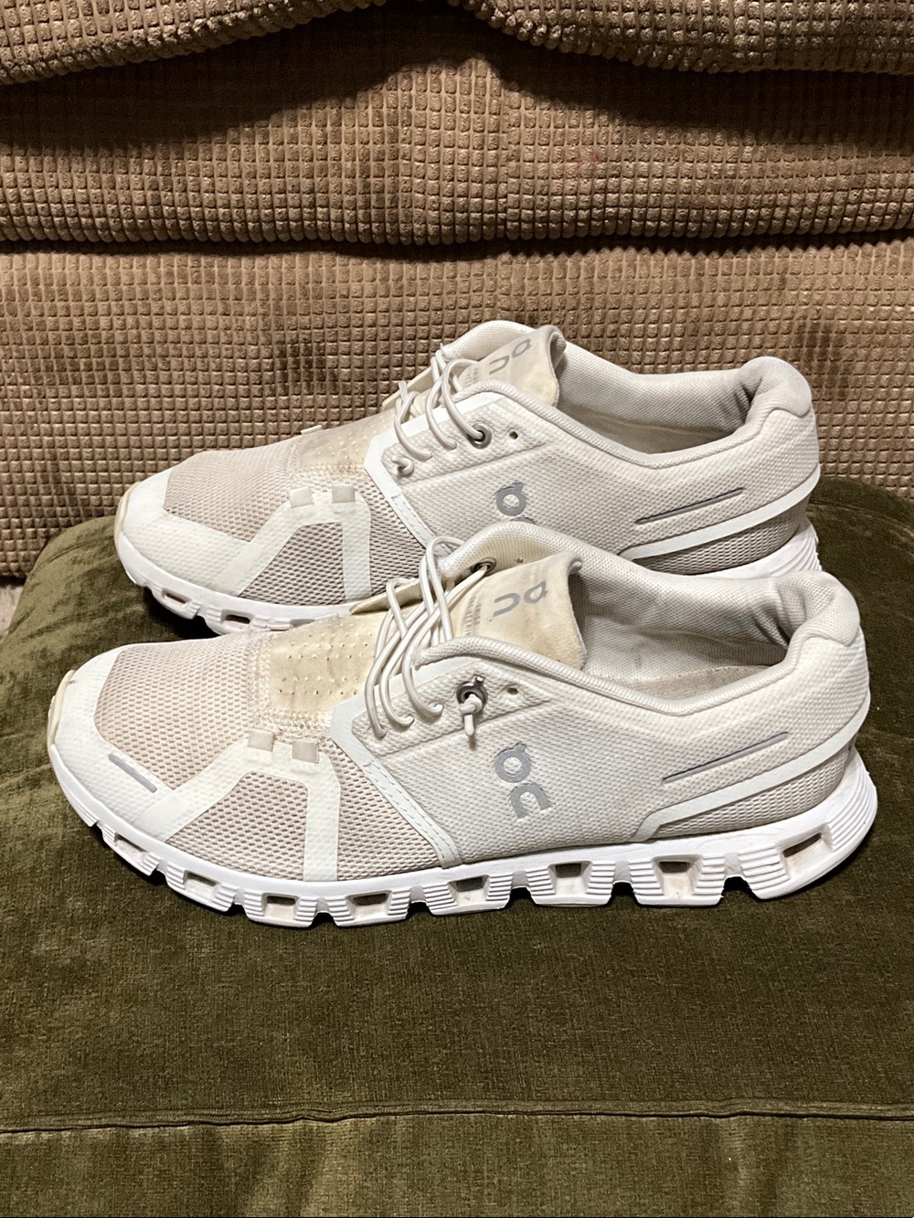 On Running Men’s Athletic Shoes in Off-White/Beige